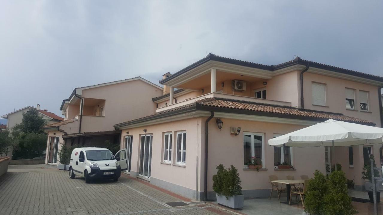 Apartment Dora Fiume Kültér fotó